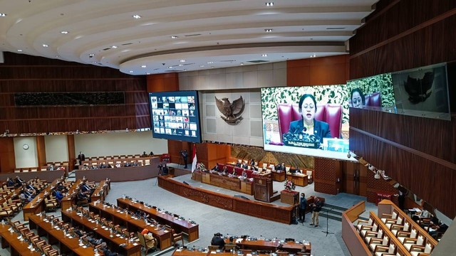 Rapat paripurna ke-8 masa sidang I tahun sidang 2022-2023. Foto: Annisa Thahira Madina/kumparan