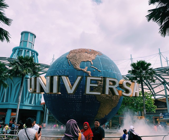 Jam Operasional Universal Studios Singapore Terbaru, Foto: Unsplash/Ilyani Nasir