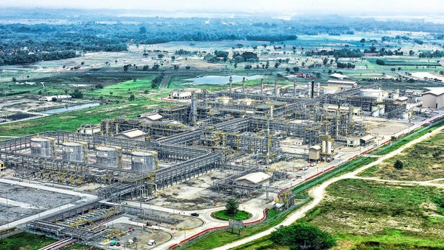Fasilitas Pengolahan Pusat dari Lapangan Banyu Urip yang terletak di Bojonegoro, Jawa Timur. (foto: ExxonMobil Cepu Limited)