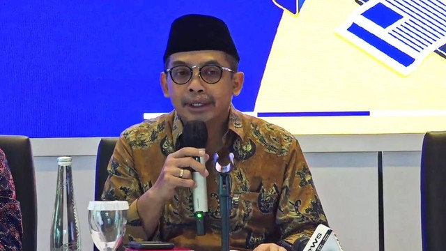 Direktur Jenderal Pajak, Suryo Utomo, di Gedung Pusat DJP, Jakarta, Selasa (4/10/2022). Foto: Ave Airiza Gunanto/kumparan