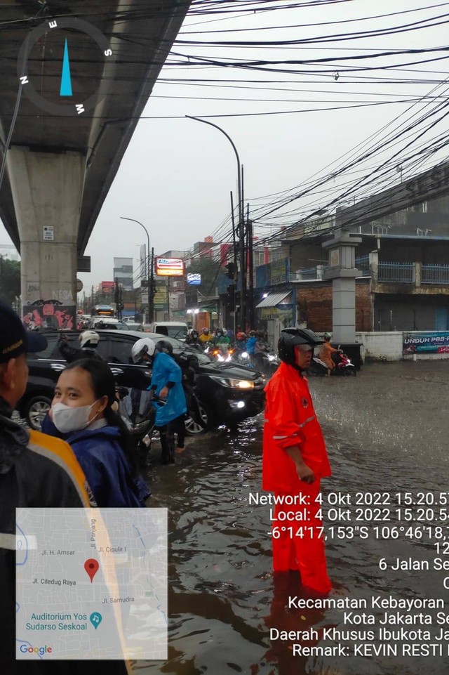 Banjir di Cipulir, Jakarta Selatan, Selasa (4/10/2022). Foto: Dok. Istimewa