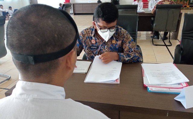 PK Bapas Nusakambangan Mewawancarai Narapidana Risiko Tinggi