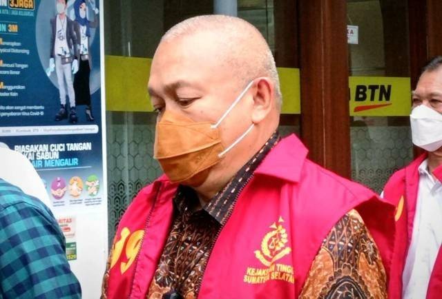 Alex Noerdin saat memberikan kesaksian dalam kasus korupsi pembelian gas bumi di Pengadilan Tipikor Palembang. (Abdul Toriq/Urban Id)