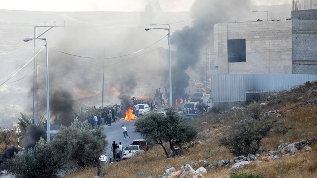 Kondisi saat serangan Israel di Nablus di Tepi Barat yang diduduki Israel, Rabu (5/10/2022). Foto: Raneen Sawafta/REUTERS 