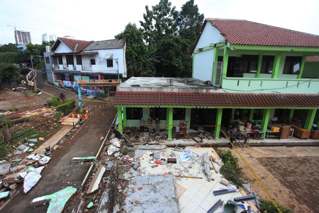 Insiden MTsN 19, DPRD DKI Minta Disdik Mitigasi Gedung Sekolah Yang ...