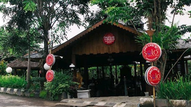 Dapur Solo Edupark restoran enak di Solo, foto: Google street view 	