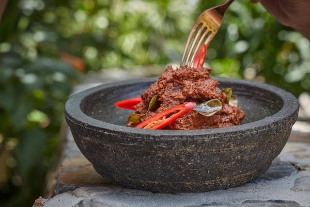 Ilustrasi makanan khas daerah di Indonesia. Foto: unsplash.com/bawahreserve