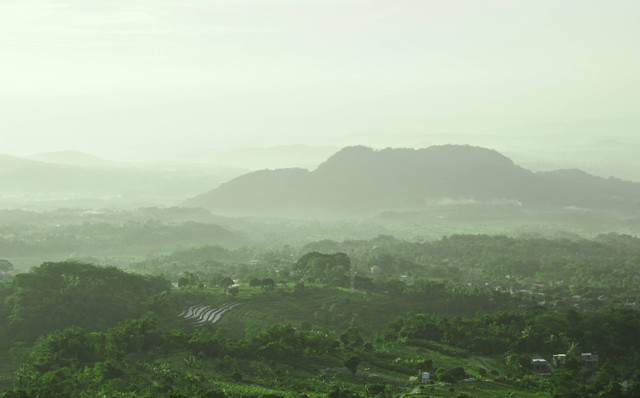 Ilustrasi Wisata Ambarawa. Foto: Unsplash/ariv.