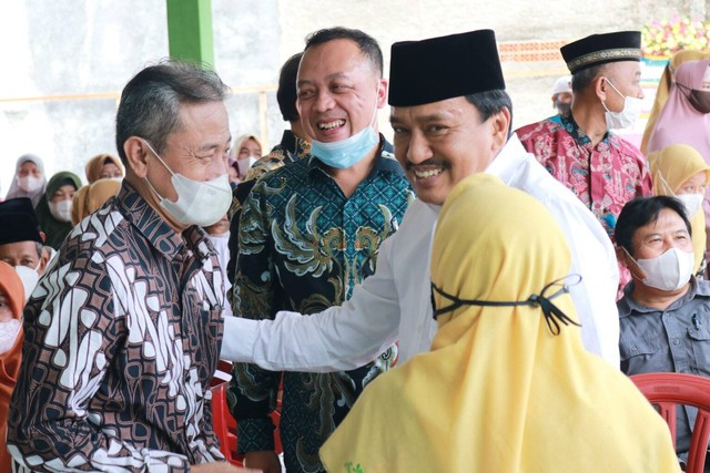 Rektor UMJ Dr. Ma’mun Murod, M.Si., saat menghadiri Peletakan Batu Pertama Gedung Pusdiklat PAUD PP Aisyiyah, (27/09).