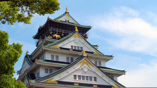 Istana Osaka. Sumber gambar : https://pixabay.com/id/photos/istana-osaka-jepang-ogu-osaka-1398116/?download