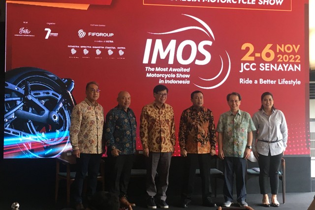 Konferensi pers Indonesia Motorcycle Show (IMOS) 2022 di Senayan, Jakarta (11/10). Foto: Sena Pratama/kumparan