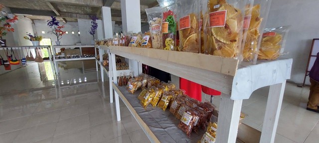 Showroom UMKM dilaksanakan untuk memberikan dampak peningkatan terhadap ekonomi rakyat.