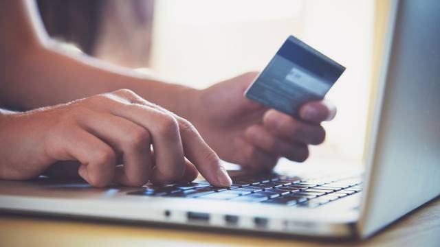 Ilustrasi internet banking BPD. Foto: Shutterstock