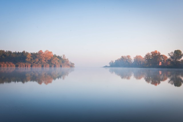 Ilustrasi Danau di Jawa Tengah. Foto: Unsplash/marek.