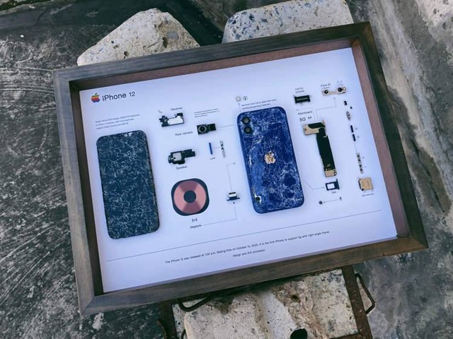 iPhone 12" dimakamkan" oleh pemiliknya. (Foto: Dok. Lin Xi)