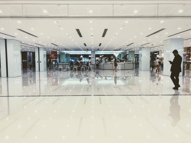 Ilustrasi Cara ke Tentrem Mall Semarang. Foto: Unsplash/john.