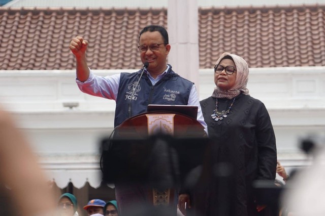 Gubernur DKI Jakarta Anies Baswedan saat pidato pamitan kepada warga Jakarta di Balai Kota, Minggu (16/10/2022). Foto: Iqbal Firdaus/kumparan