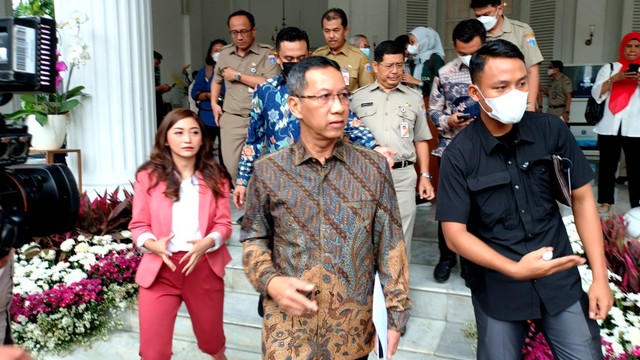 Pj Gubernur Dki Heru Resmi Buka Lagi Meja Pengaduan Era Ahok Di Balai