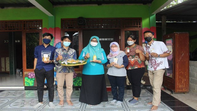 Rintisan sentra waluh atau labu dengan sistem Smart Integrated Waluh tengah dikembangkan mahasiswa Universitas Gadjah Mada (UGM) bersama Ibu-ibu PKK Dusun Bojong, Wonolelo, Pleret, Kabupaten Bantul.  Foto: UGM