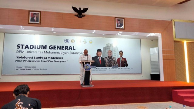 Ketua DPD RI di acara stadium general UM Surabaya (Dok/Foto/Humas)