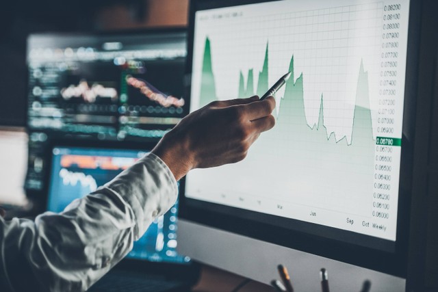 Ilustrasi Investasi. Foto: Shutterstock.
