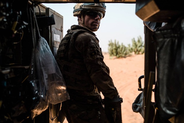 Seorang tentara Inggris dari United Nations Multidimensional Integrated Stabilization Mission in Mali (MINUSMA) Long Range Reconnaissance Group (LRRG). Foto: FLORENT VERGNES/AFP