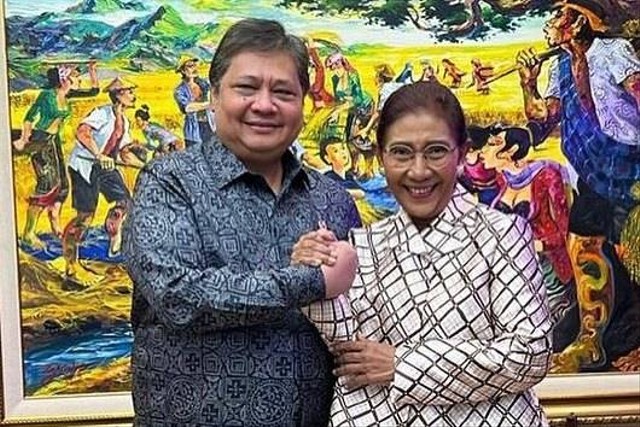 Pertemuan Susi Pudjiastuti bersama Menko Airlangga Hartarto, Rabu (19/10). Foto: Instagram/@susipudjiastuti115
