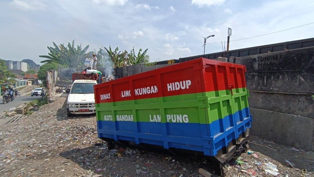 Kontainer Sampah DLH Kota Bandar Lampung. | Foto: Sinta Yuliana/Lampung Geh