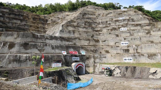 Proses pembangunan Bendungan Rukoh, Titue, Kabupaten Pidie. Foto: Suparta/acehkini