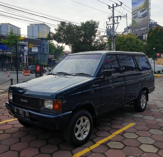 Isuzu Panther TBR52 bekas dengan kondisi istimewa. Foto: Dok. Garasi Mbah Kung