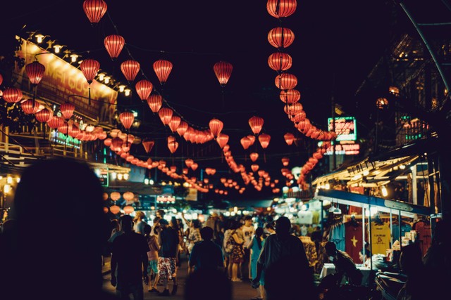 Kuliner Malam di Surya Kencana Bogor, Foto Hanya Ilustrasi: Unsplash/Chris Slupski