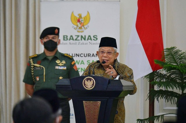 Wapres Ma'ruf Amin meluncurkan Beasiswa Santri Baznas di Istana Wakil Presiden, Jakarta, Sabtu (22/10). Foto: Setwapres