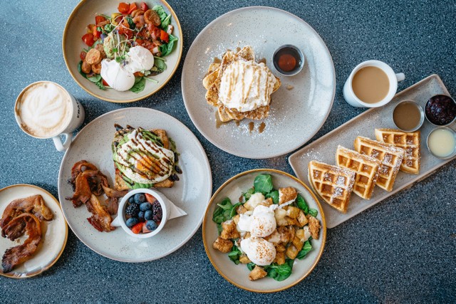 Rekomendasi Tempat Brunch di PIK/Foto Hanya Ilustrasi dan Bukan Tempat Aslinya. Sumber: Unsplash/Davey Gravy