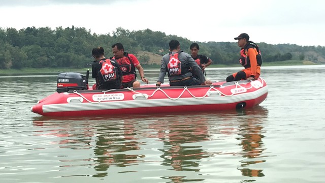 Relawan PMI Kabupaten Tegal Dilatih Penyelamatan dan Evakuasi Korban ...
