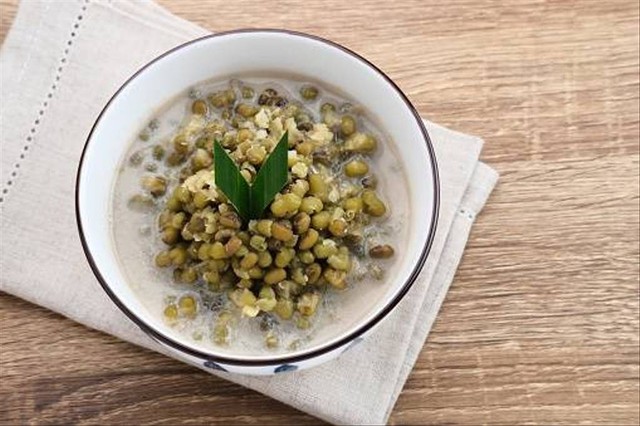 Ilustrasi Bubur Kacang Hijau. Foto: Unsplash