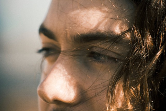 Ilustrasi Cara Membuat Hidung Mancung Alami. Foto: Unsplash