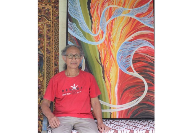 Susiawan bersama salah-satu karyanya - IST