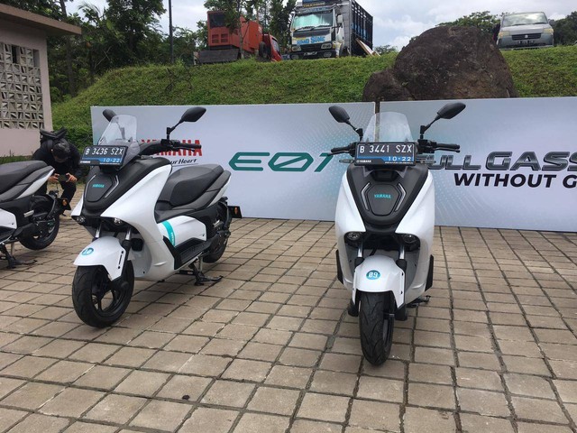 Uji coba Yamaha E01 di Bukit Pelangi, Bogor. Foto: Sena Pratama/kumparan