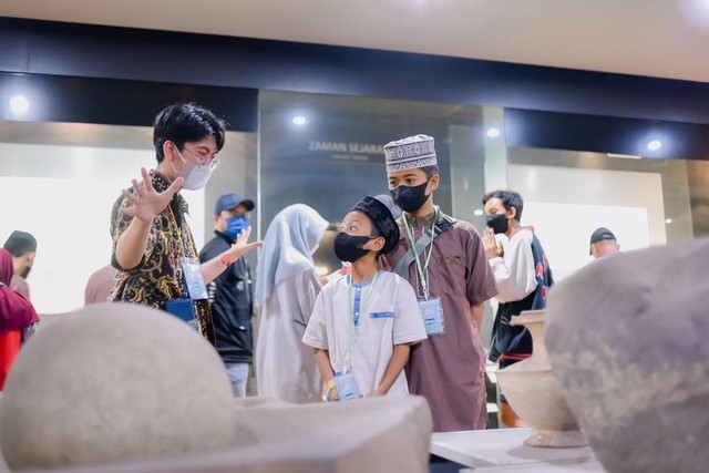 Sejumlah anak melakukan safari ke Museum Geologi Bandung