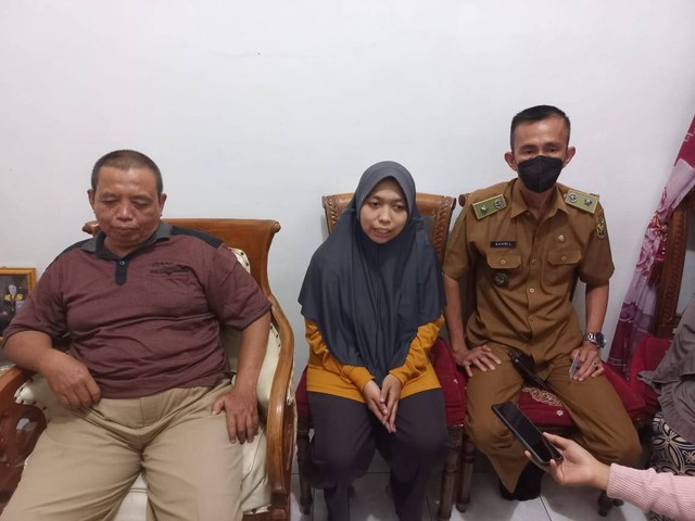 Gita Puspita (24), Warga Bandar Lampung yang dituduh sebagai wanita bercadar yang bawa pistol ke Istana Negara. | Foto: Ist