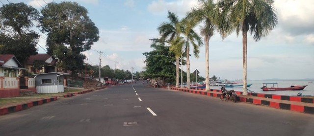 Pedestrian atau trotoar di depan kediaman Wali Kota Tidore Kepulauan, Maluku Utara. Foto: Istimewa