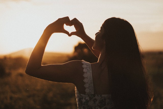 Puisi Ulang Tahun Diri Sendiri, Foto Unsplash/Jackson David