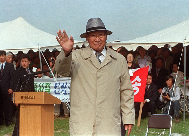 Chung Ju-yung (Founder of Hyundai). Foto: Kim Jae Hwan/AFP