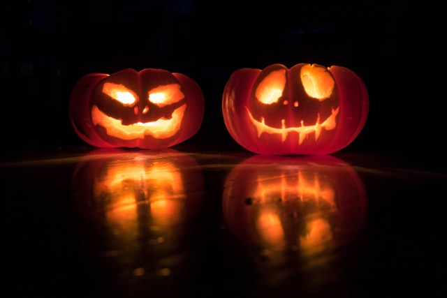 cerita tentang halloween dalam bahasa inggris