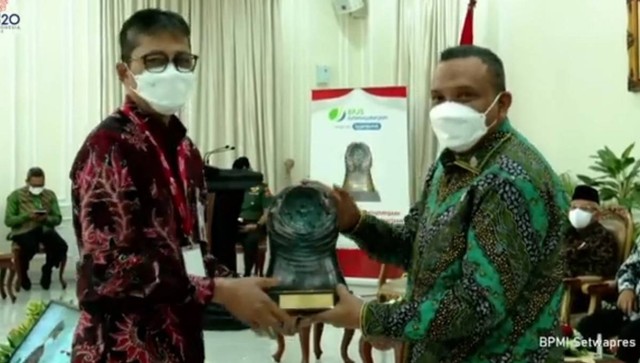 Lagi, Bank Jatim Raih Penghargaan Paritrana Award