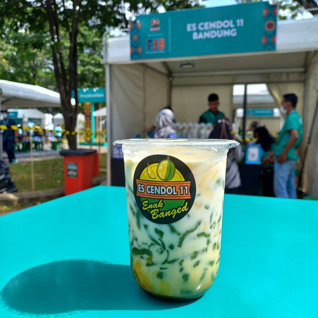 Es cendol 11 Bandung dalam FJB 2022. Foto: Monika Febriana/kumparan