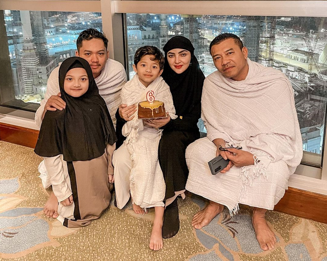 Keluarga Anang Hermansyah. Foto: Instagram/ashanty_ash
