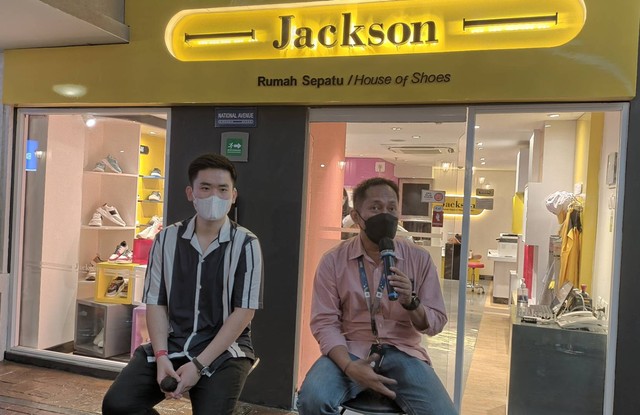 Jackson Suwargo, Direktur Operasional Jackson Shoes dan Tarno, City Mayor KidZania Surabaya. 