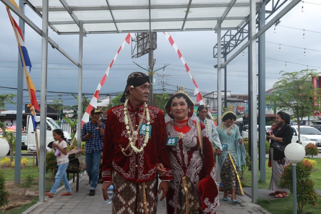 Pernikahan massal di Teras Malioboro. Foto: Ryan Budi Nuryanto