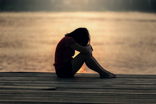 Ilustrasi Puisi Hati yang Sepi. Foto: pexels.com.